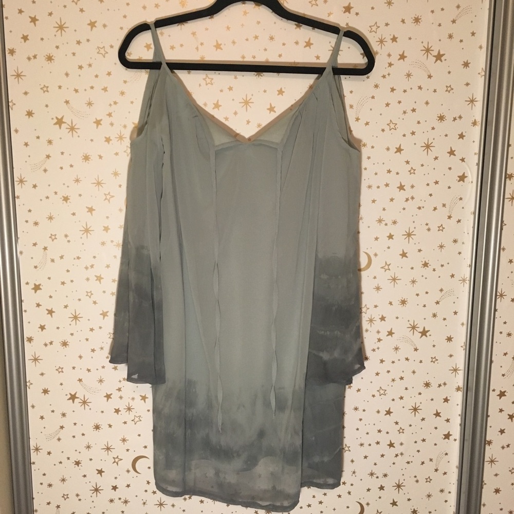 Boho tie-dye open shoulder flowy dress